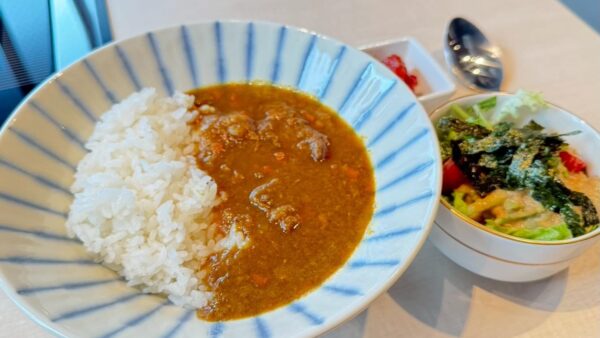 系列店とのコラボメニュー「シャリカレー」のご案内